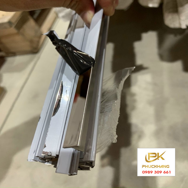 Nẹp Inox V20 Bạc b&oacute;ng