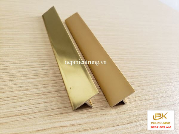 Nẹp nh&ocirc;m v&agrave;ng T25