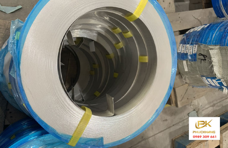 lập l&agrave; inox trang tr&iacute;