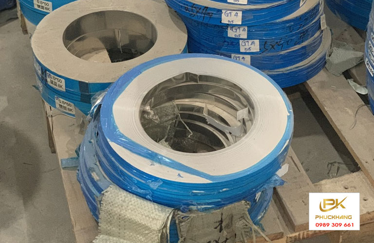 lập l&agrave; inox trang tr&iacute;